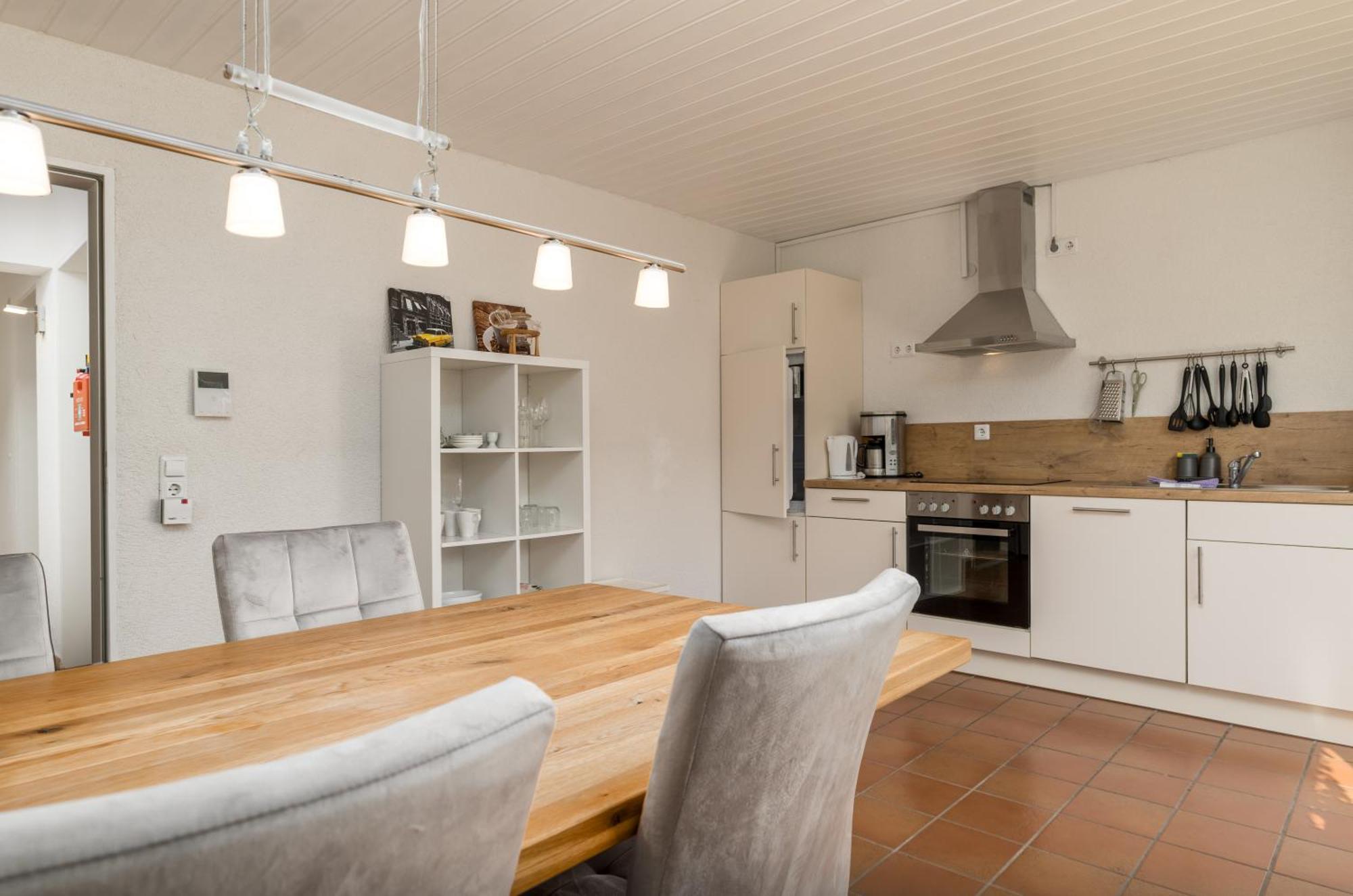 Riesling Appartement For 2 - 4 People - Billiards - Balcony With Mosel View - Parking - Wine Barrel Bar - Fully Equipped Kitchen - Netflix - Waiputv - 3 Km From Cochem Klotten Exterior foto